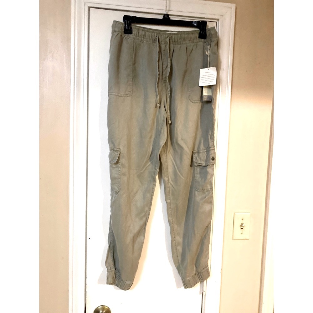 NWT  C&C California Cargo Jogger Ankle Pants